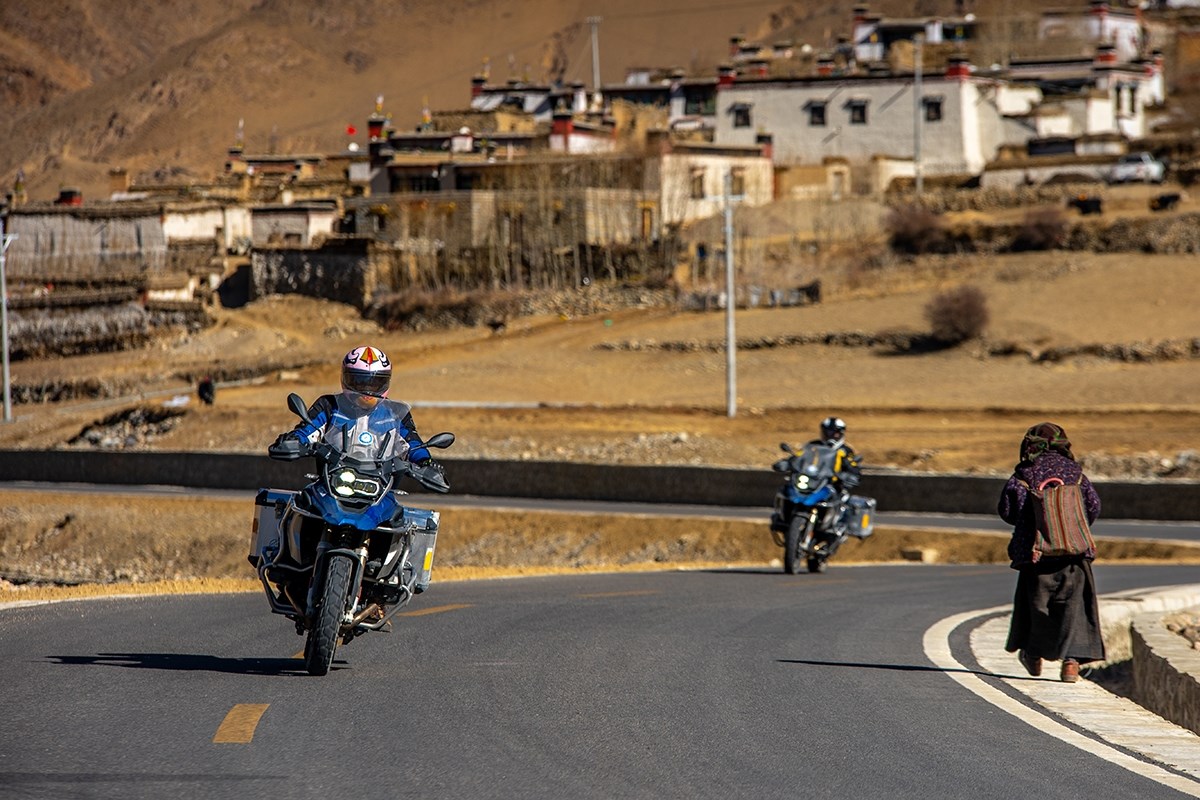 Motorradfahrt in Tibet