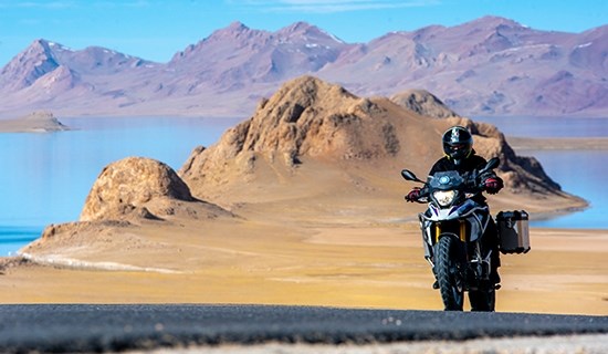 Tibet Mietmotorradreise auf BMW zu Everest und Nam Tso See