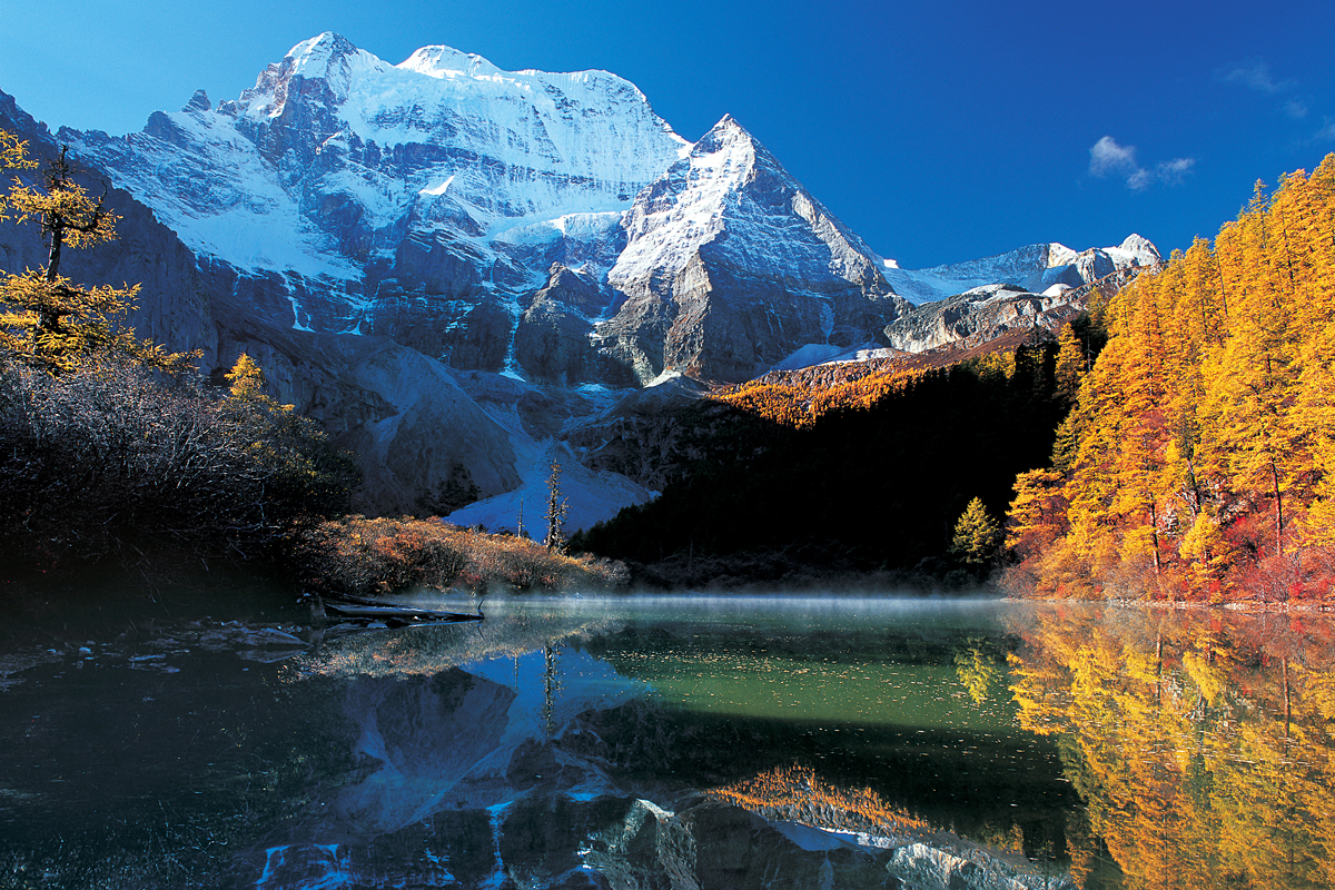 Xiannairi Berg in Yading